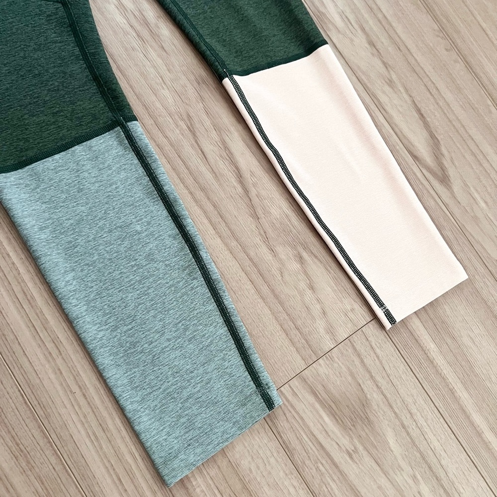 Outdoor Voices Colorblock 7/8 Dipped Warmup Legging Hunter Green Blue Pink $85 S - Picture 9 of 12